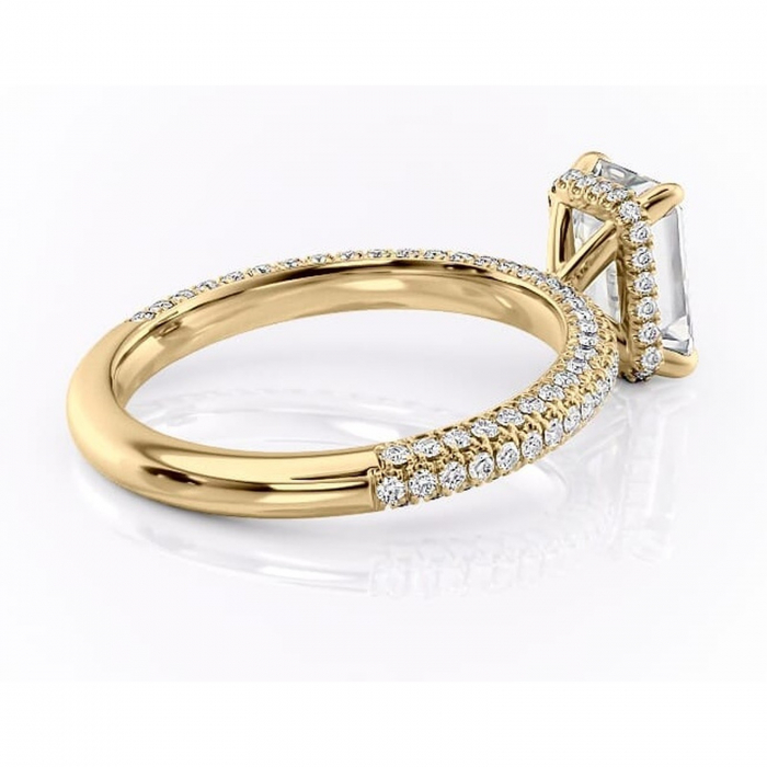Inel de logodnă Rosewyn din aur Galben 18kt cu moissanite tăietură smarald – Montură pavé rafinată pentru profil înalt | Personalizează și configurează gratuit online [3]