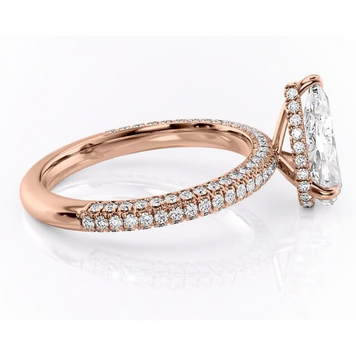 Inel de logodnă Rosewyn din aur Rose 18kt cu moissanite tăietură pară – Montură pavé rafinată pentru profil înalt | Personalizează și configurează gratuit online [2]
