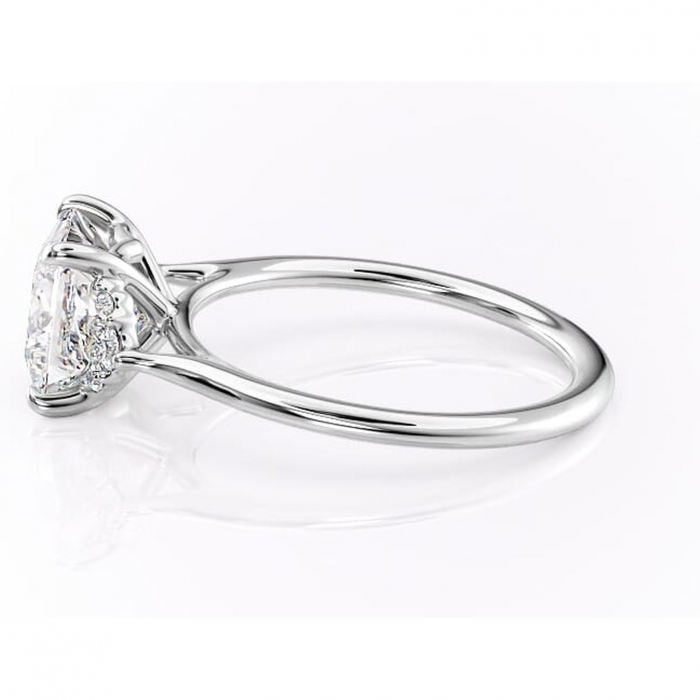 Inel de logodnă Rowena din aur Alb 14kt cu moissanite tăietură princess – Montură cu trei pietre rafinată pentru profil înalt | Personalizează și configurează gratuit online [6]