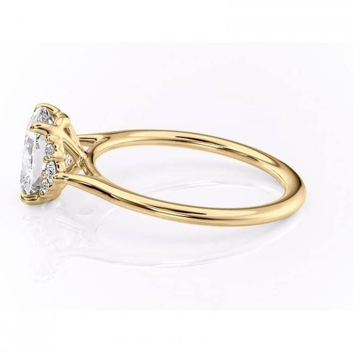 Inel de logodnă Rowena din aur Galben 14kt cu moissanite tăietură pernă – Montură cu trei pietre rafinată pentru profil înalt | Personalizează și configurează gratuit online [6]