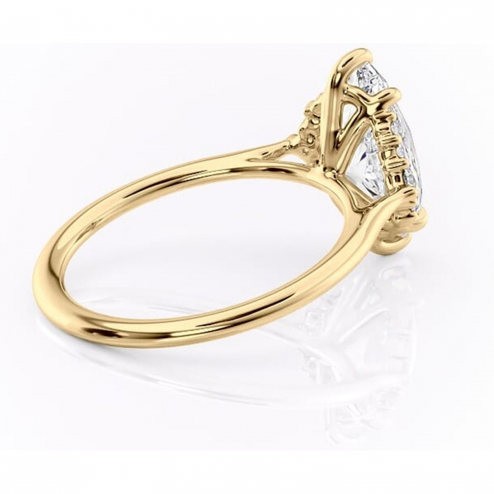 Inel de logodnă Rowena din aur Galben 14kt cu moissanite tăietură marquise – Montură cu trei pietre rafinată pentru profil înalt | Personalizează și configurează gratuit online [3]