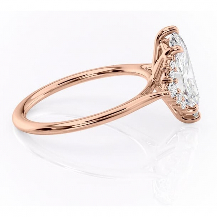 Inel de logodnă Rowena din aur Rose 14kt cu moissanite tăietură marquise – Montură cu trei pietre rafinată pentru profil înalt | Personalizează și configurează gratuit online [2]
