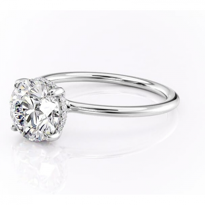 Inel de logodnă Ruby din aur Alb 14kt cu moissanite tăietură rotundă – Solitar rafinată pentru profil înalt | Personalizează și configurează gratuit online [7]