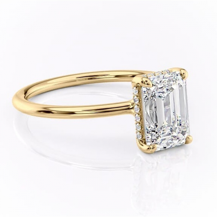 Inel de logodnă Ruby din aur Galben 14kt cu moissanite tăietură smarald – Solitar rafinată pentru profil înalt | Personalizează și configurează gratuit online [1]