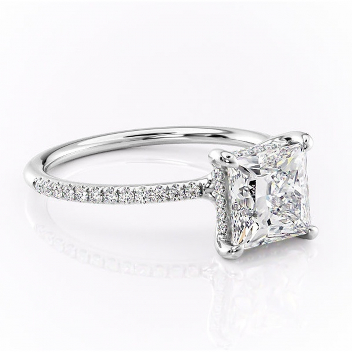 Inel de logodnă Sapphire din aur Alb 14kt cu moissanite tăietură princess – Montură pavé rafinată pentru profil înalt | Personalizează și configurează gratuit online [1]