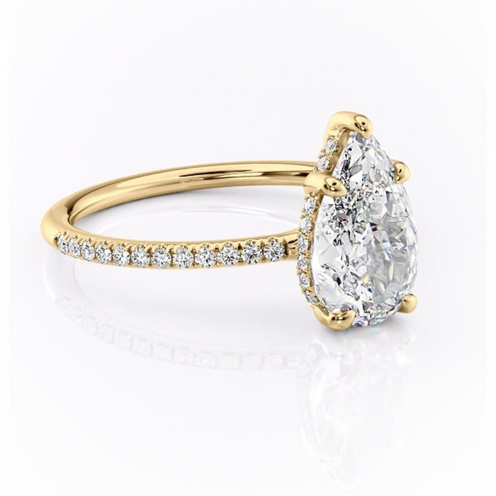 Inel de logodnă Sapphire din aur Galben 18kt cu moissanite tăietură pară – Montură pavé rafinată pentru profil înalt | Personalizează și configurează gratuit online [1]