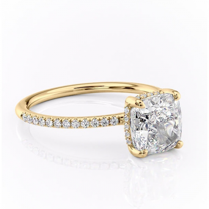 Inel de logodnă Sapphire din aur Galben 18kt cu moissanite tăietură pernă – Montură pavé rafinată pentru profil înalt | Personalizează și configurează gratuit online [1]