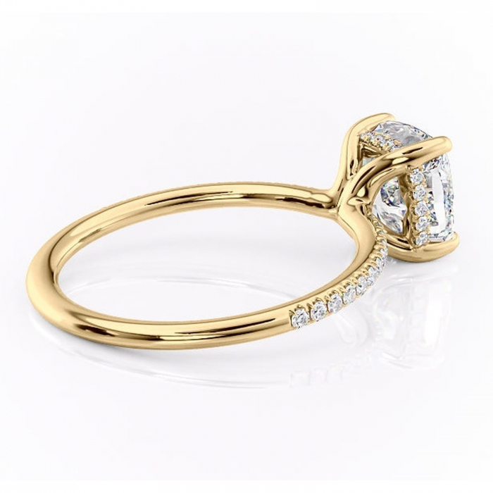 Inel de logodnă Sapphire din aur Galben 18kt cu moissanite tăietură pernă – Montură pavé rafinată pentru profil înalt | Personalizează și configurează gratuit online [3]