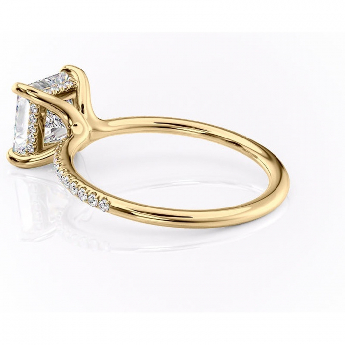 Inel de logodnă Sapphire din aur Galben 14kt cu moissanite tăietură princess – Montură pavé rafinată pentru profil înalt | Personalizează și configurează gratuit online [5]