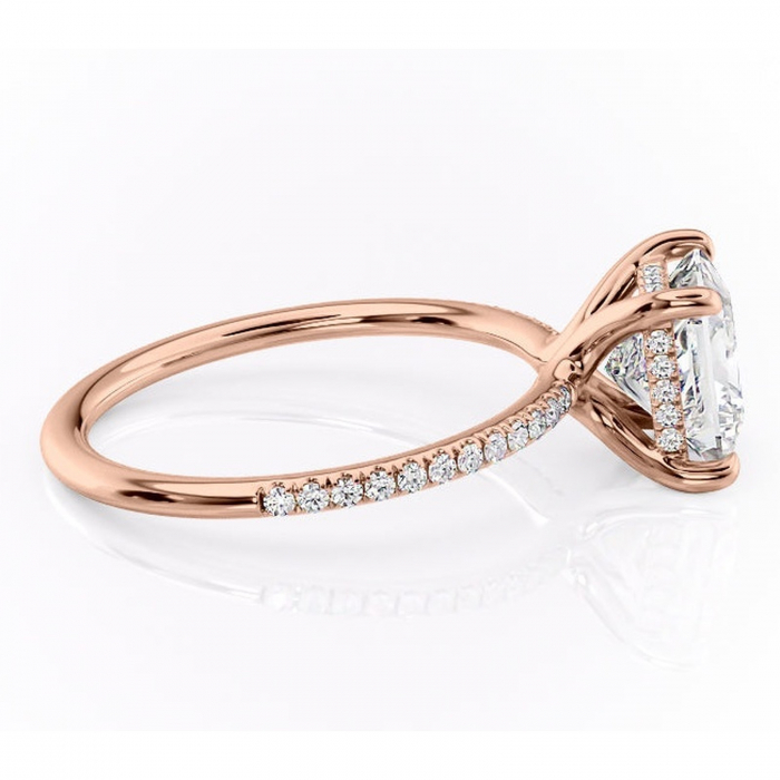 Inel de logodnă Sapphire din aur Rose 18kt cu moissanite tăietură princess – Montură pavé rafinată pentru profil înalt | Personalizează și configurează gratuit online [2]