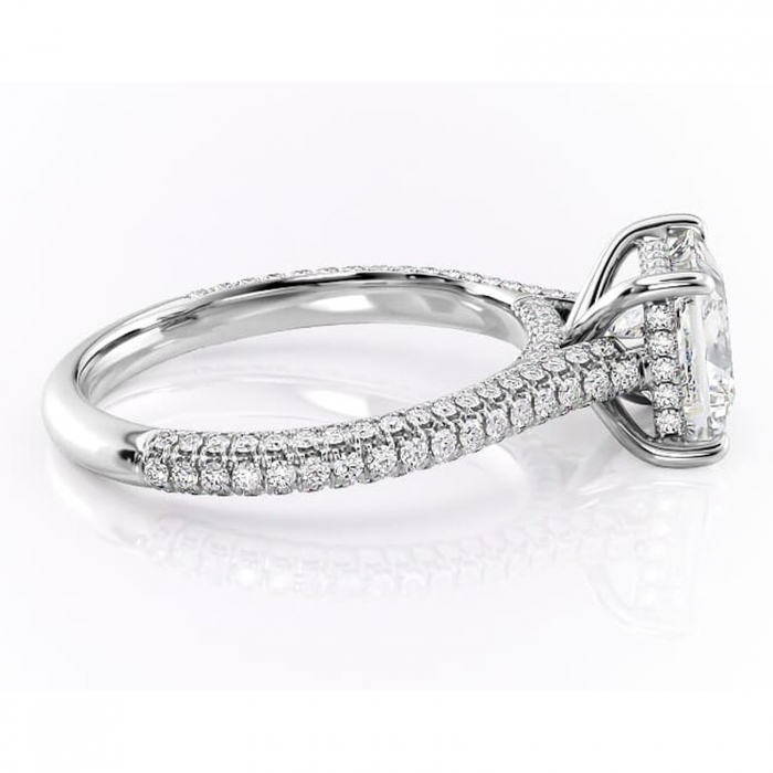 Inel de logodnă Seraphina din aur Alb 14kt cu moissanite tăietură princess – Montură pavé rafinată pentru profil înalt | Personalizează și configurează gratuit online [2]