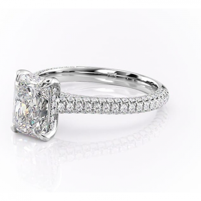 Inel de logodnă Seraphina din aur Alb 14kt cu moissanite tăietură radiantă – Montură pavé rafinată pentru profil înalt | Personalizează și configurează gratuit online [7]