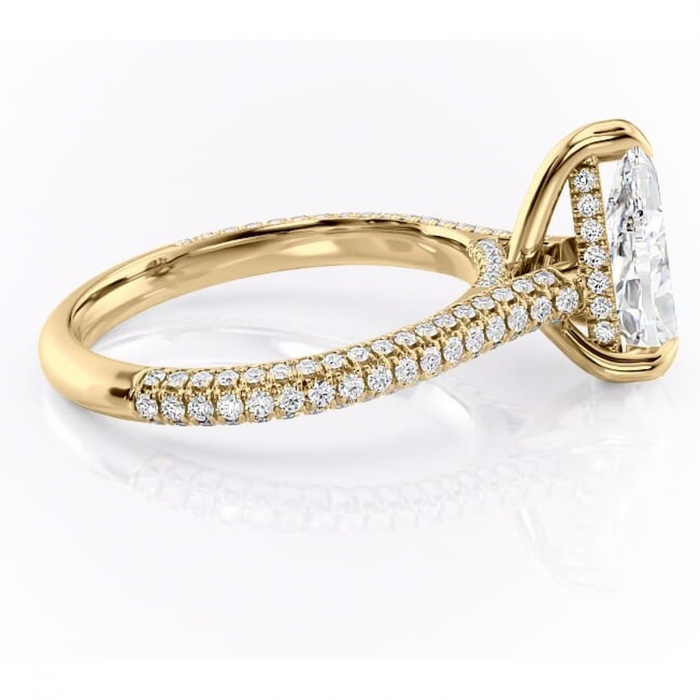 Inel de logodnă Seraphina din aur Galben 18kt cu moissanite tăietură pară – Montură pavé rafinată pentru profil înalt | Personalizează și configurează gratuit online [2]