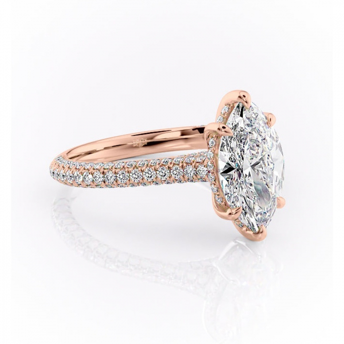 Inel de logodnă Seraphina din aur Rose 14kt cu moissanite tăietură marquise – Montură pavé rafinată pentru profil înalt | Personalizează și configurează gratuit online [1]