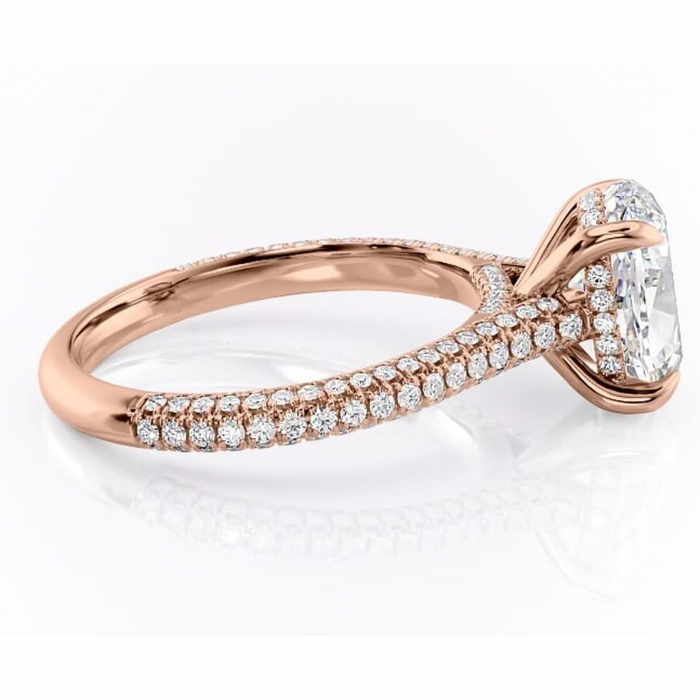 Inel de logodnă Seraphina din aur Rose 14kt cu moissanite tăietură ovală – Montură pavé rafinată pentru profil înalt | Personalizează și configurează gratuit online [2]