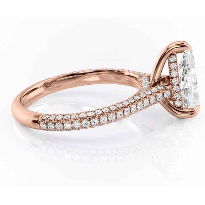 Inel de logodnă Seraphina din aur Rose 18kt cu moissanite tăietură pară – Montură pavé rafinată pentru profil înalt | Personalizează și configurează gratuit online [2]