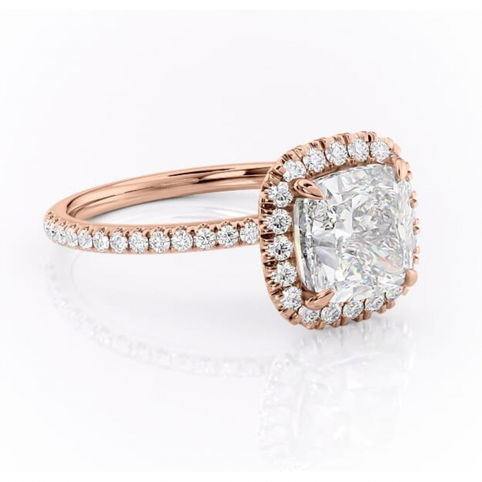 Inel de logodnă Serelith din aur Rose 14kt cu moissanite tăietură pernă – Halo rafinată pentru profil înalt | Personalizează și configurează gratuit online [1]