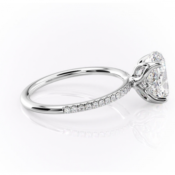 Inel de logodnă Seren din aur Alb 14kt cu moissanite tăietură ovală – Montură pavé rafinată pentru profil înalt | Personalizează și configurează gratuit online [2]