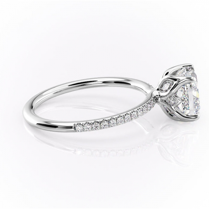 Inel de logodnă Seren din aur Alb 14kt cu moissanite tăietură pernă – Montură pavé rafinată pentru profil înalt | Personalizează și configurează gratuit online [2]