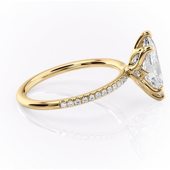 Inel de logodnă Seren din aur Galben 14kt cu moissanite tăietură marquise – Montură pavé rafinată pentru profil înalt | Personalizează și configurează gratuit online [2]