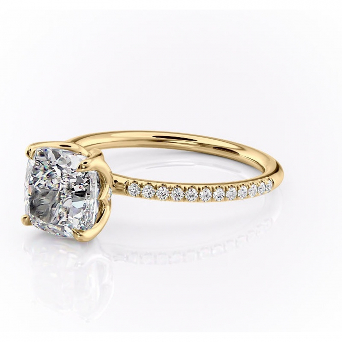 Inel de logodnă Seren din aur Galben 14kt cu moissanite tăietură pernă – Montură pavé rafinată pentru profil înalt | Personalizează și configurează gratuit online [7]