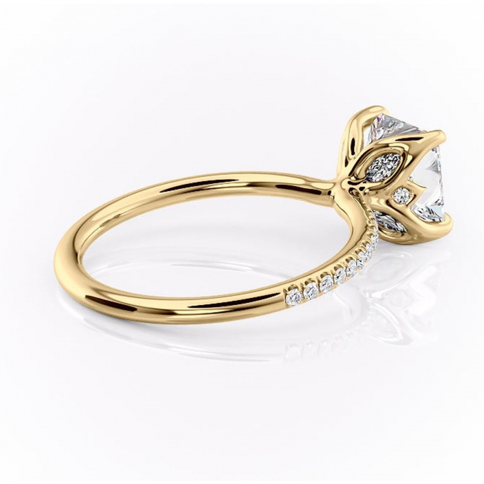Inel de logodnă Seren din aur Galben 14kt cu moissanite tăietură princess – Montură pavé rafinată pentru profil înalt | Personalizează și configurează gratuit online [3]