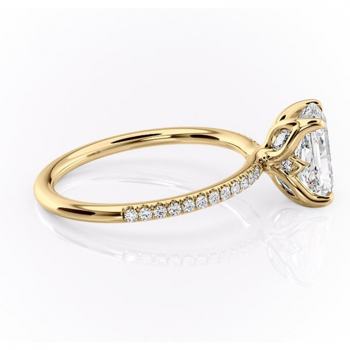 Inel de logodnă Seren din aur Galben 14kt cu moissanite tăietură radiantă – Montură pavé rafinată pentru profil înalt | Personalizează și configurează gratuit online [2]