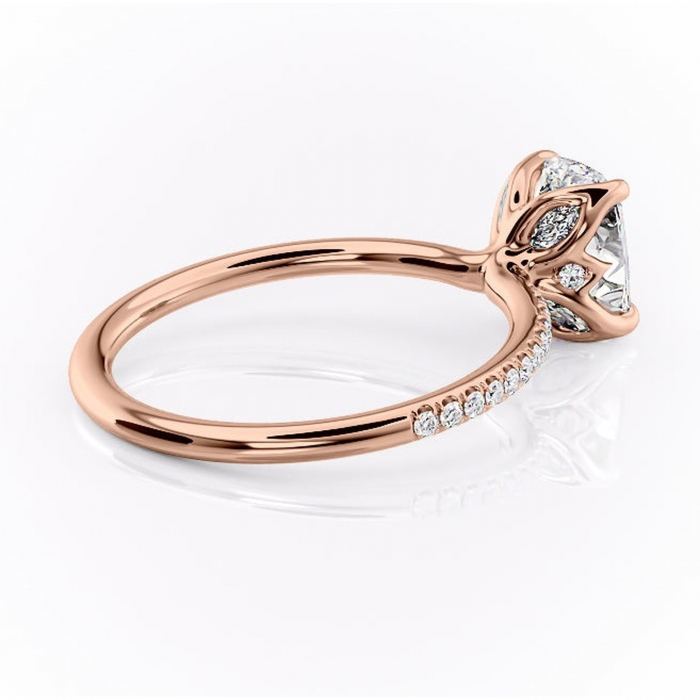 Inel de logodnă Seren din aur Rose 14kt cu moissanite tăietură pernă – Montură pavé rafinată pentru profil înalt | Personalizează și configurează gratuit online [3]