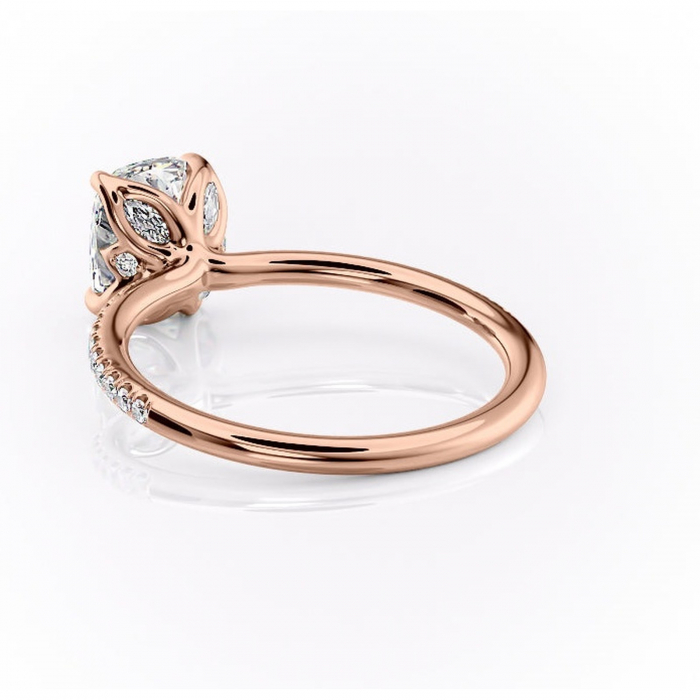 Inel de logodnă Seren din aur Rose 14kt cu moissanite tăietură pernă – Montură pavé rafinată pentru profil înalt | Personalizează și configurează gratuit online [4]