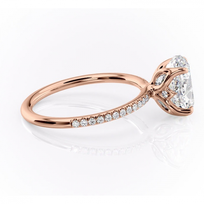 Inel de logodnă Seren din aur Rose 14kt cu moissanite tăietură ovală – Montură pavé rafinată pentru profil înalt | Personalizează și configurează gratuit online [2]