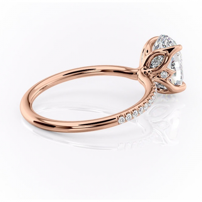 Inel de logodnă Seren din aur Rose 14kt cu moissanite tăietură ovală – Montură pavé rafinată pentru profil înalt | Personalizează și configurează gratuit online [3]