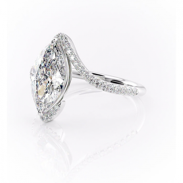 Inel de logodnă Sienna din aur Alb 14kt cu moissanite tăietură marquise – Montură pavé rafinată pentru profil mediu | Personalizează și configurează gratuit online [7]