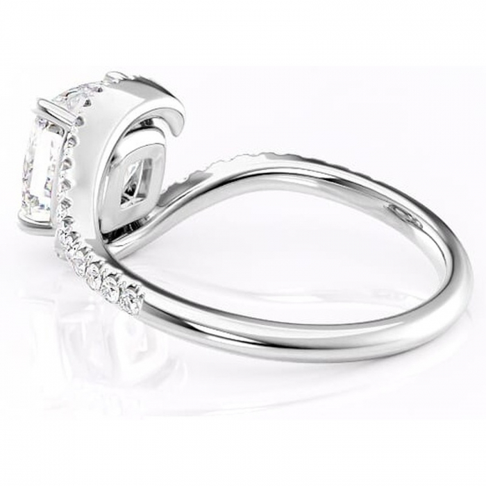 Inel de logodnă Sienna din aur Alb 14kt cu moissanite tăietură pernă – Montură pavé rafinată pentru profil mediu | Personalizează și configurează gratuit online [5]