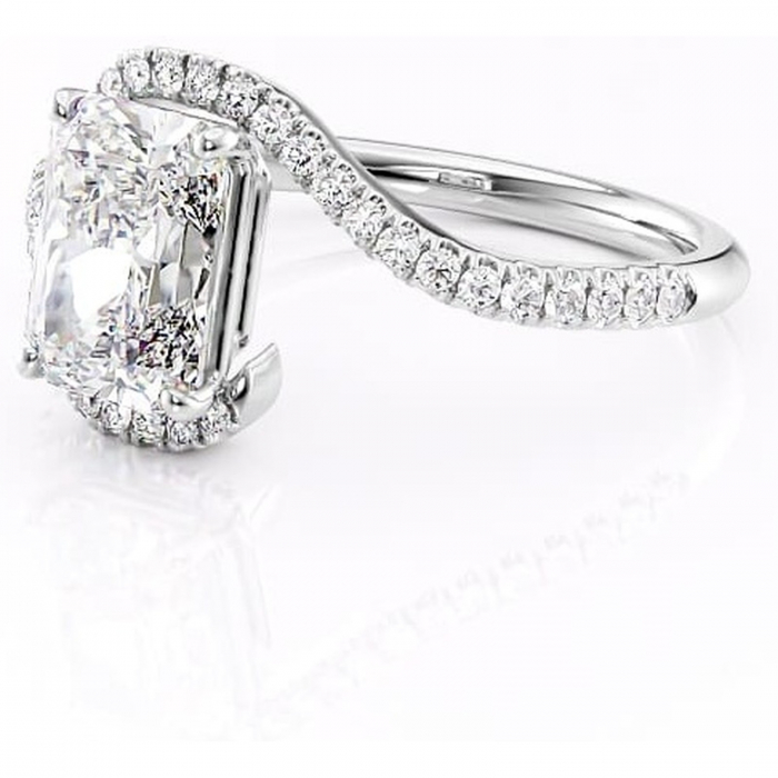 Inel de logodnă Sienna din aur Alb 14kt cu moissanite tăietură radiantă – Montură pavé rafinată pentru profil mediu | Personalizează și configurează gratuit online [7]