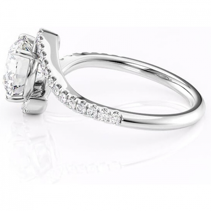 Inel de logodnă Sienna din aur Alb 14kt cu moissanite tăietură rotundă – Montură pavé rafinată pentru profil mediu | Personalizează și configurează gratuit online [6]