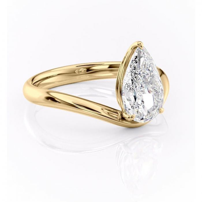 Inel de logodnă Silvara din aur Galben 14kt cu moissanite tăietură pară – Solitar rafinată pentru profil jos | Personalizează și configurează gratuit online [1]