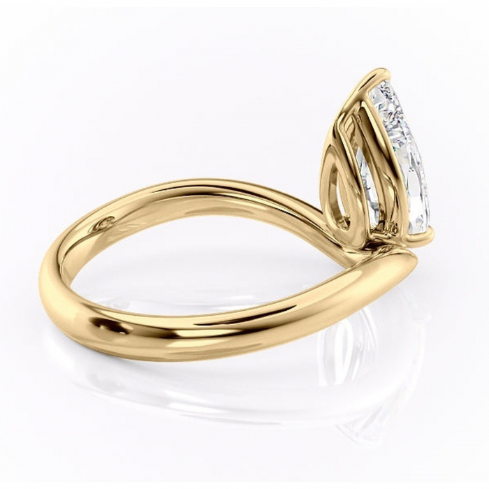 Inel de logodnă Silvara din aur Galben 14kt cu moissanite tăietură pară – Solitar rafinată pentru profil jos | Personalizează și configurează gratuit online [3]