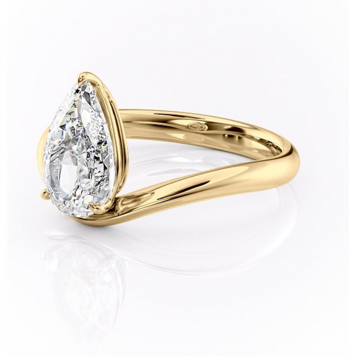 Inel de logodnă Silvara din aur Galben 14kt cu moissanite tăietură pară – Solitar rafinată pentru profil jos | Personalizează și configurează gratuit online [7]