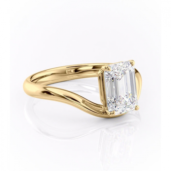 Inel de logodnă Silvara din aur Galben 14kt cu moissanite tăietură smarald – Solitar rafinată pentru profil jos | Personalizează și configurează gratuit online [1]