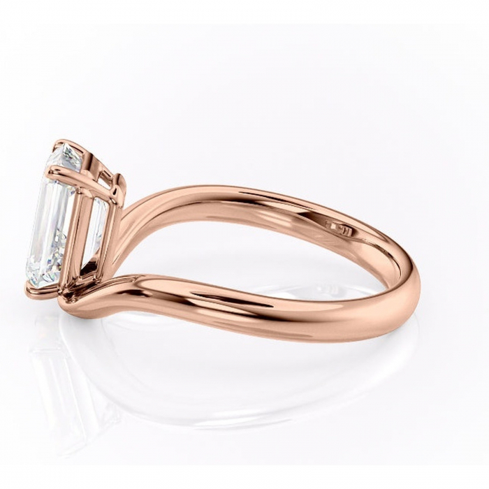 Inel de logodnă Silvara din aur Rose 14kt cu moissanite tăietură smarald – Solitar rafinată pentru profil jos | Personalizează și configurează gratuit online [6]