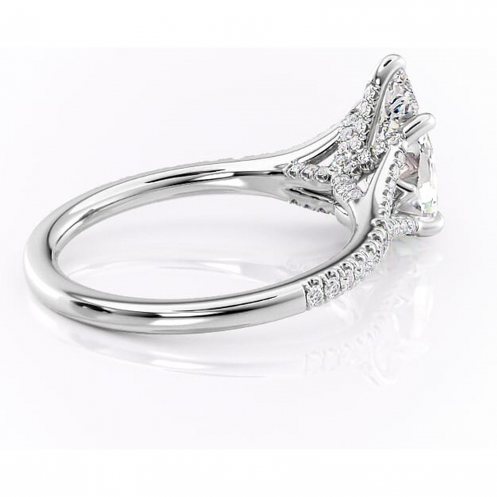 Inel de logodnă Skye din aur Alb 14kt cu moissanite tăietură pară – Montură pavé rafinată pentru profil înalt | Personalizează și configurează gratuit online [3]