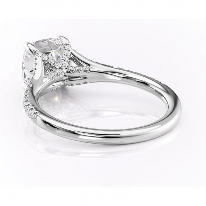 Inel de logodnă Skye din aur Alb 14kt cu moissanite tăietură pernă – Montură pavé rafinată pentru profil înalt | Personalizează și configurează gratuit online [4]