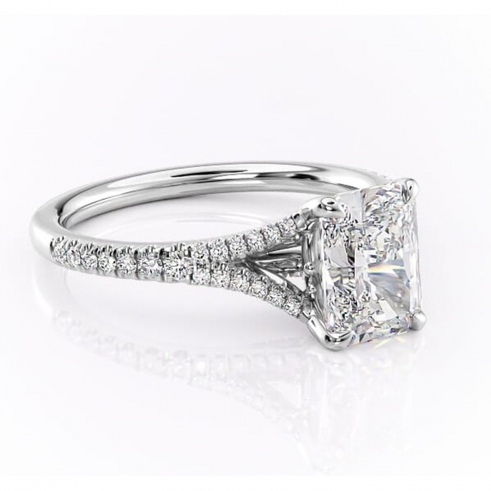 Inel de logodnă Skye din aur Alb 14kt cu moissanite tăietură radiantă – Montură pavé rafinată pentru profil înalt | Personalizează și configurează gratuit online [1]