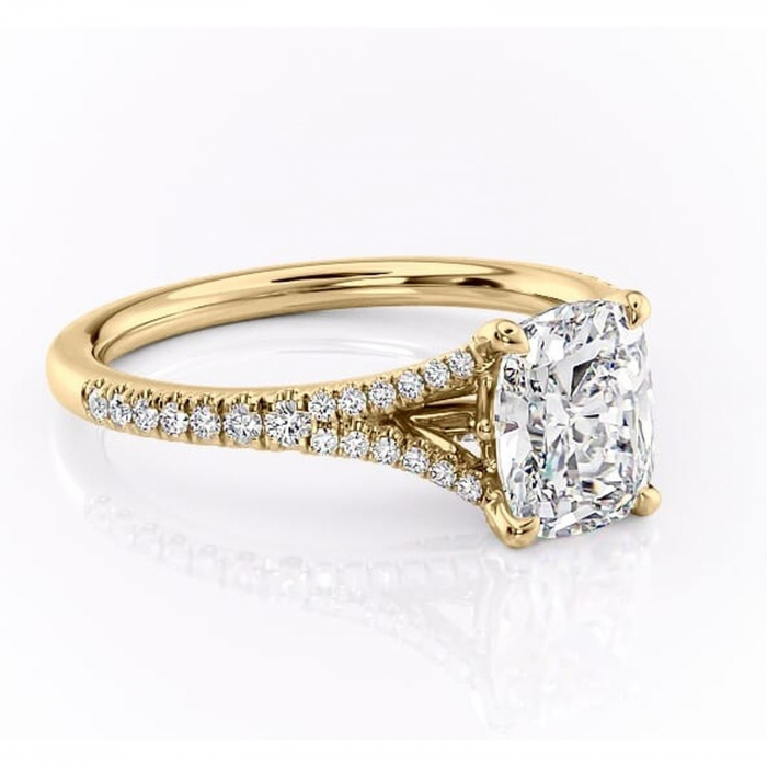 Inel de logodnă Skye din aur Galben 14kt cu moissanite tăietură asscher – Montură pavé rafinată pentru profil înalt | Personalizează și configurează gratuit online [1]