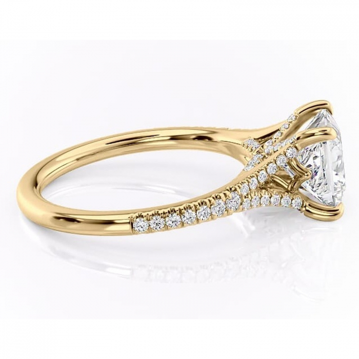 Inel de logodnă Skye din aur Galben 14kt cu moissanite tăietură princess – Montură pavé rafinată pentru profil înalt | Personalizează și configurează gratuit online [2]