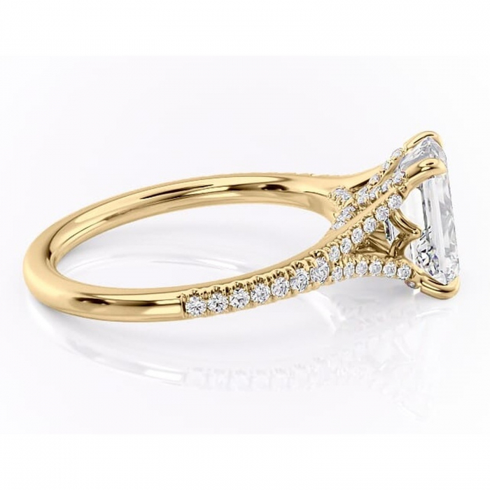 Inel de logodnă Skye din aur Galben 18kt cu moissanite tăietură smarald – Montură pavé rafinată pentru profil înalt | Personalizează și configurează gratuit online [2]