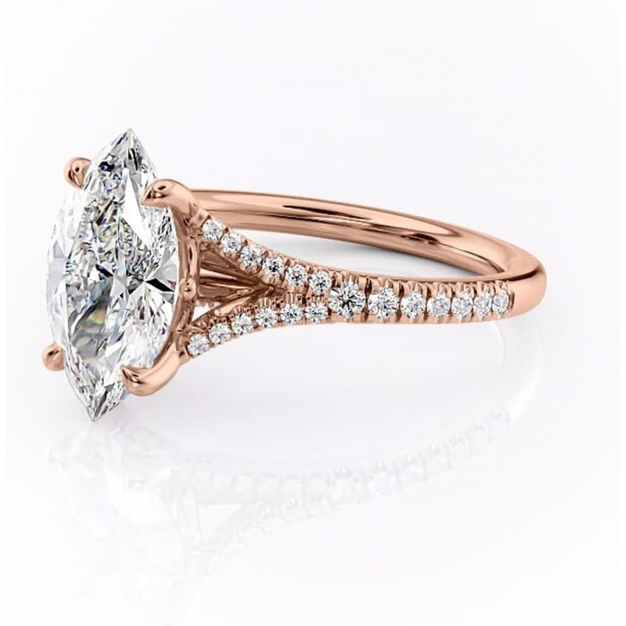 Inel de logodnă Skye din aur Rose 14kt cu moissanite tăietură marquise – Montură pavé rafinată pentru profil înalt | Personalizează și configurează gratuit online [7]