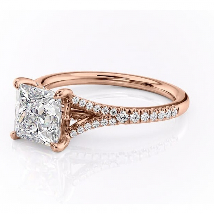Inel de logodnă Skye din aur Rose 14kt cu moissanite tăietură princess – Montură pavé rafinată pentru profil înalt | Personalizează și configurează gratuit online [7]
