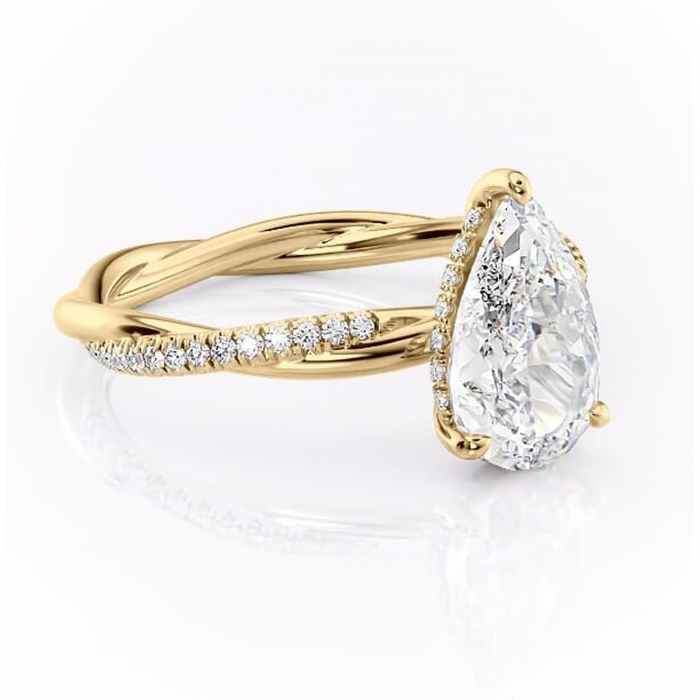 Inel de logodnă Sorrel din aur Galben 18kt cu moissanite tăietură pară – Montură pavé rafinată pentru profil înalt | Personalizează și configurează gratuit online [1]