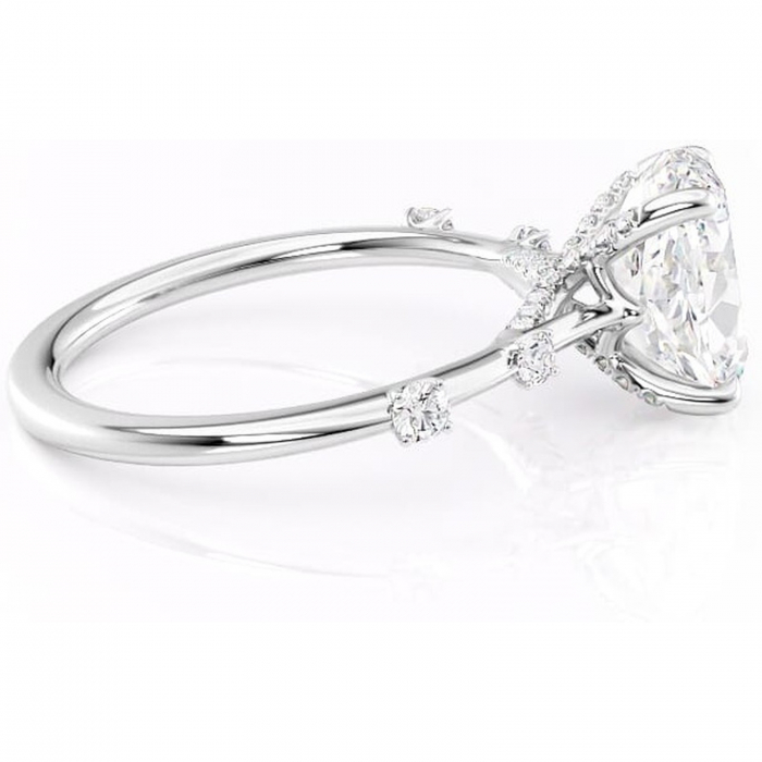 Inel de logodnă Talia din aur Alb 14kt cu moissanite tăietură ovală – Pietre laterale rafinată pentru profil înalt | Personalizează și configurează gratuit online [2]